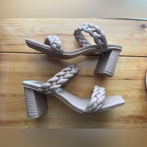 Dolce Vita Beige Paily Shoes 9.5 W